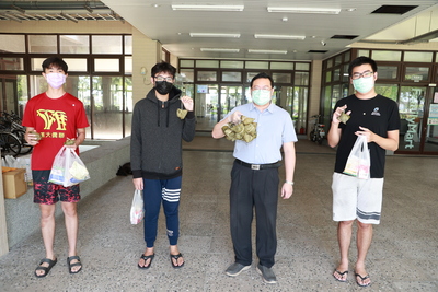 2021.06.11 愛的防疫 粽的迫降 / "Love in the Pandemic — An Emergency Landing of Zongzi"圖片